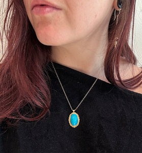 Scallop Oval Turquoise Necklace
